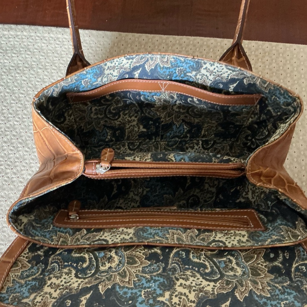 Tignanello Tan Croc Embossed Leather Shoulder Bag - Picture 9 of 13